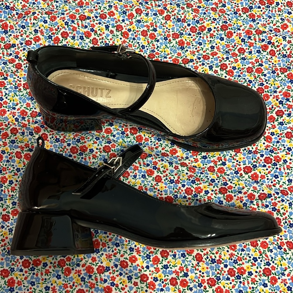 Leather Mary Jane Schutz Heels